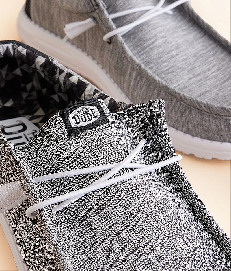 Wally Newspaper Shoe