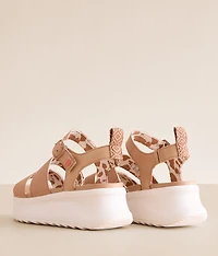 Delray Buckle Classic Platform Sandal