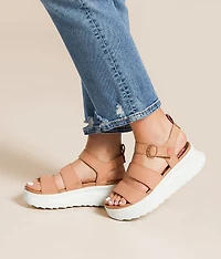 Delray Buckle Classic Platform Sandal