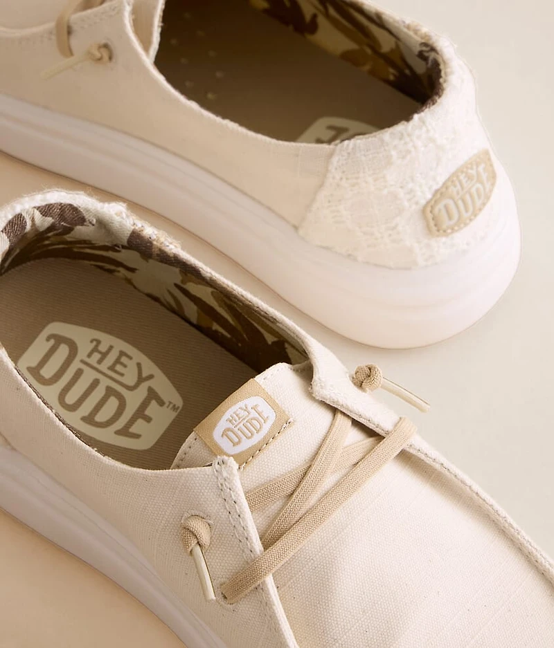 Wendy Rise Eyelet Shoe