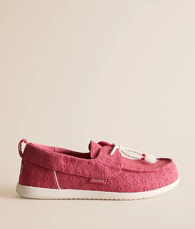 Harbor Breeze Eyelet Shoe