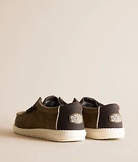 Wally Embossed Steerhead Shoe