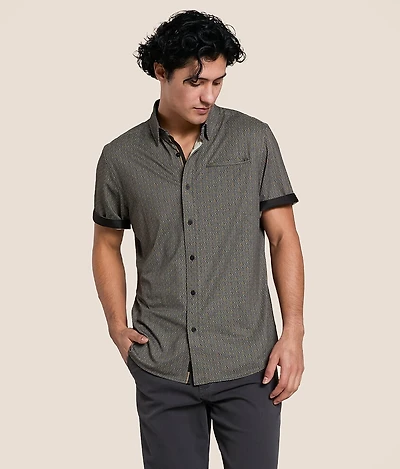 Textured Knit Athletic Performance Stretch Shirt