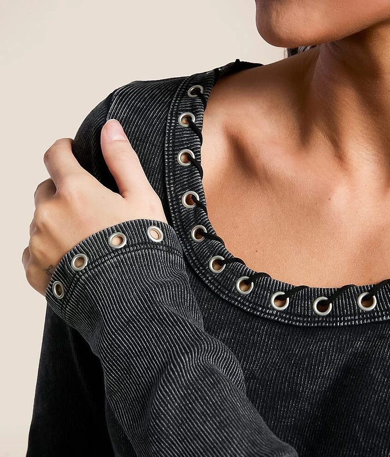 Grommet Top