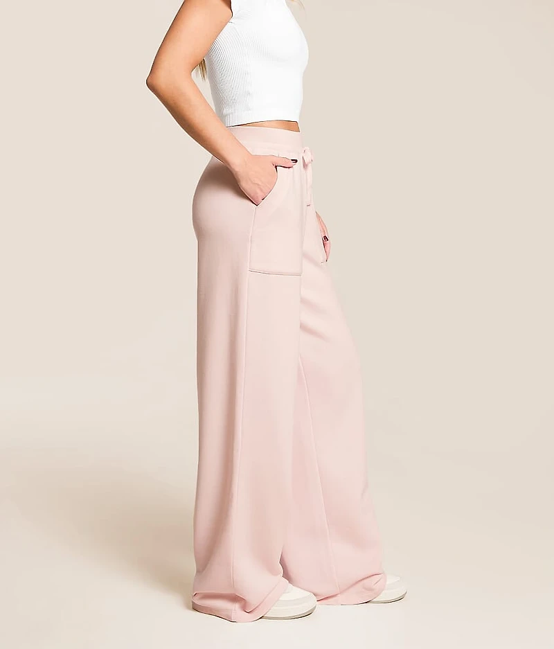 Wide Leg Sweatpant
