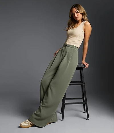 Pleated Pant