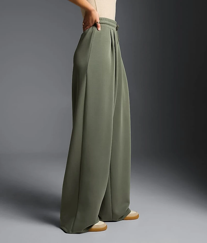 Pleated Pant