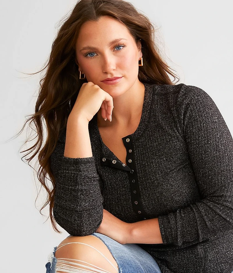 Fitted Contrast Stitch Henley