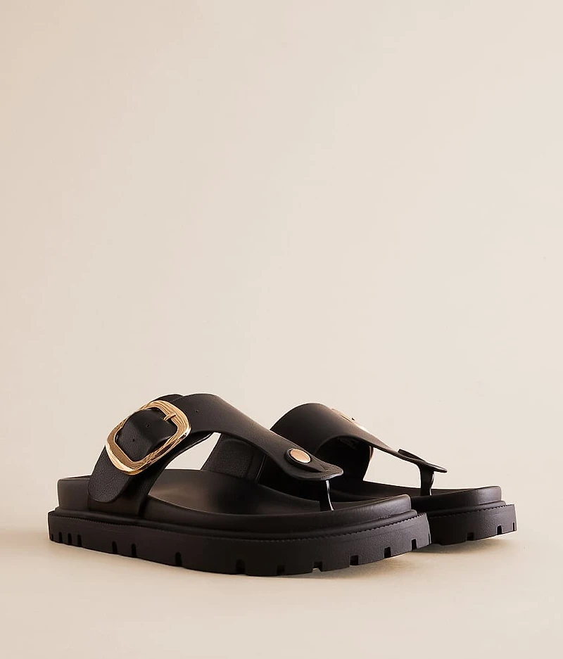 Ravienn Big Buckle Sandal