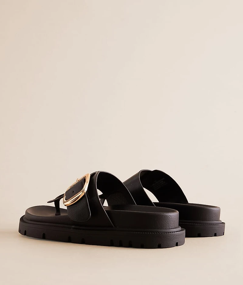 Ravienn Big Buckle Sandal
