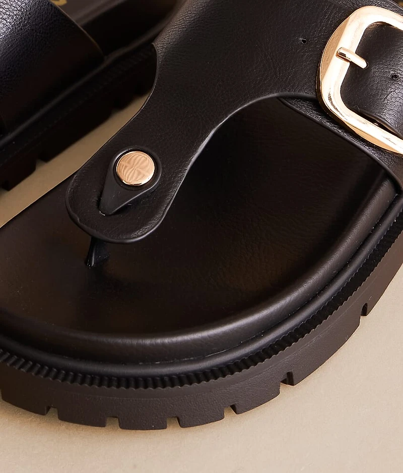Ravienn Big Buckle Sandal