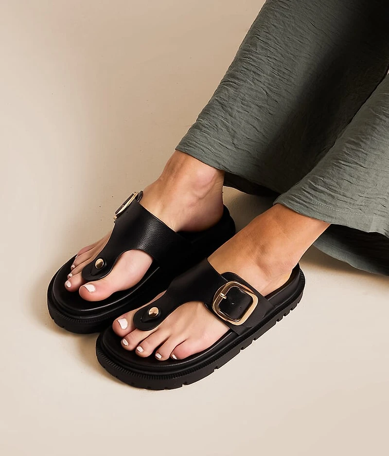 Ravienn Big Buckle Sandal