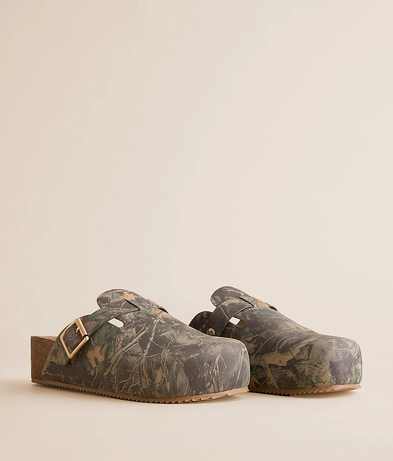 Yoanna Camo Clog
