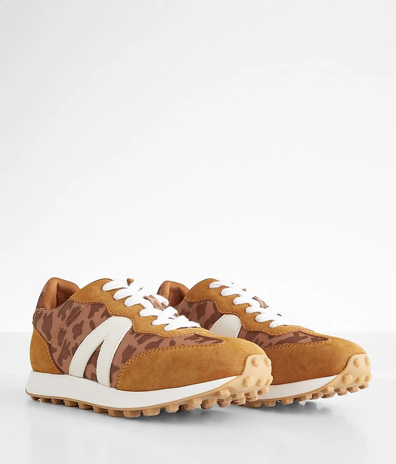 Race Casual Sneaker