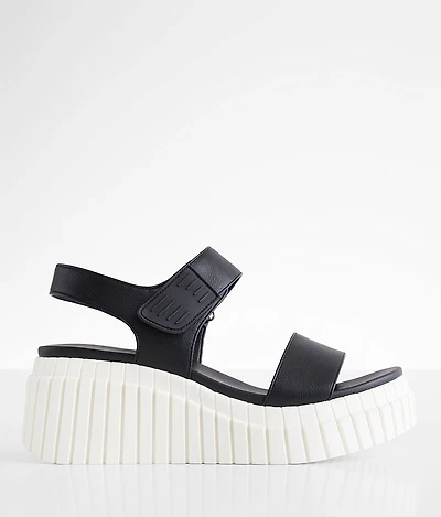 Yuri Wedge Sandal