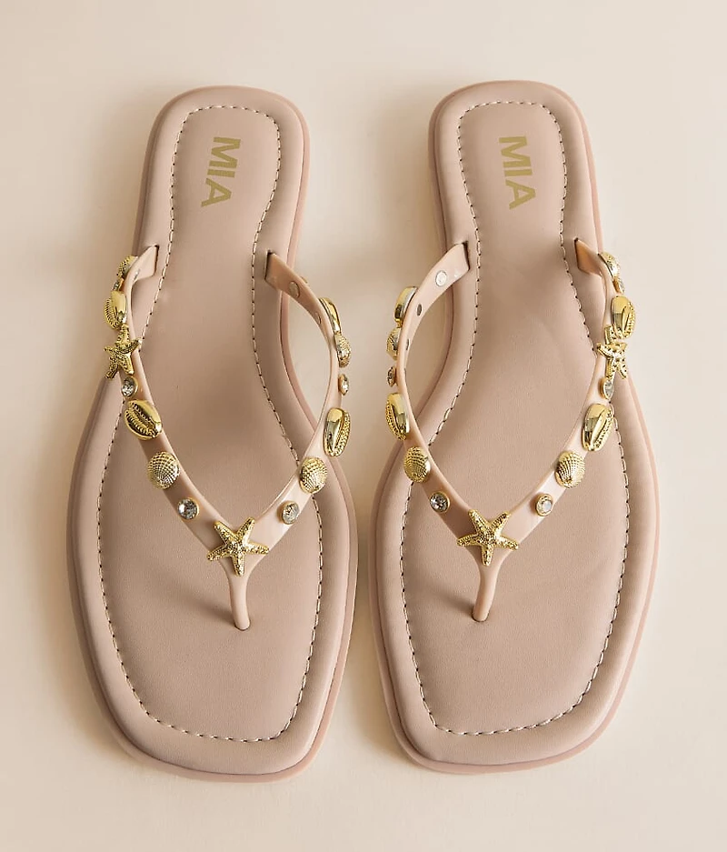 Wyniie Beach Charm Flip Flop