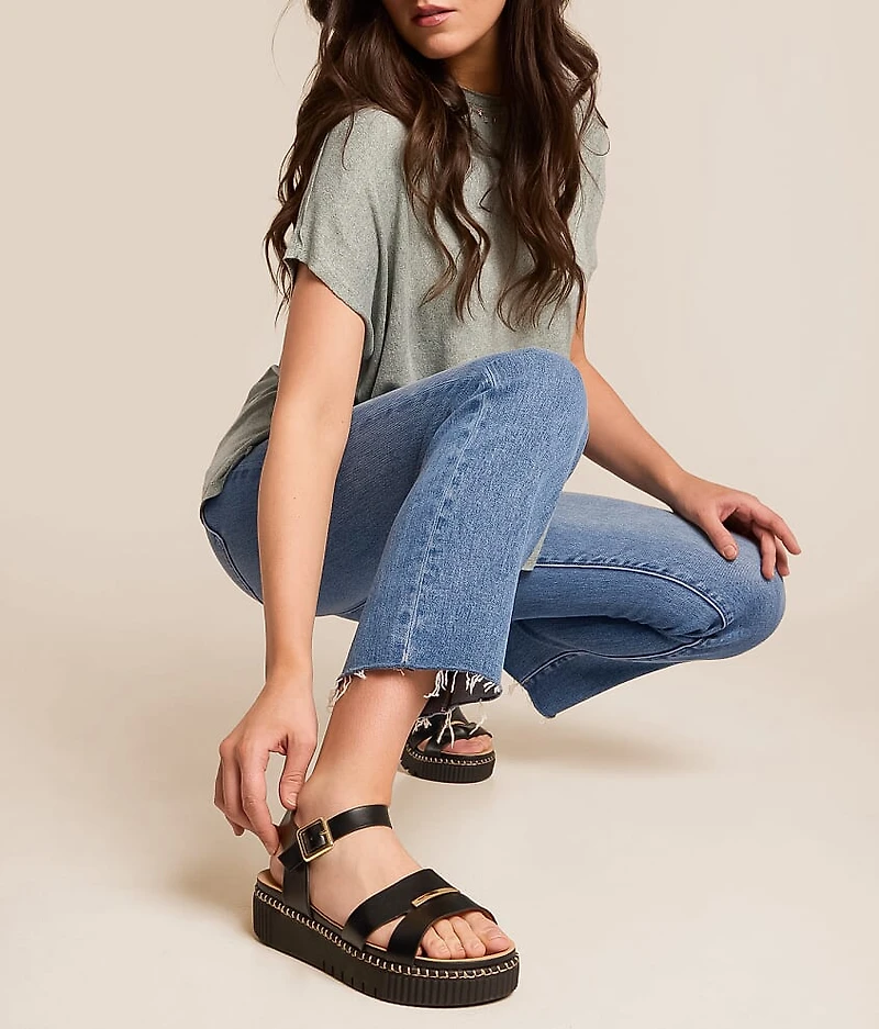 Hariiette Flatform Sandal