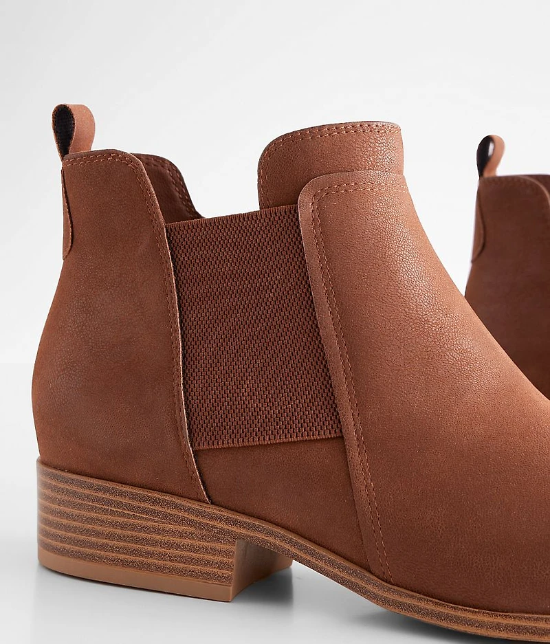 Ashwin Ankle Boot