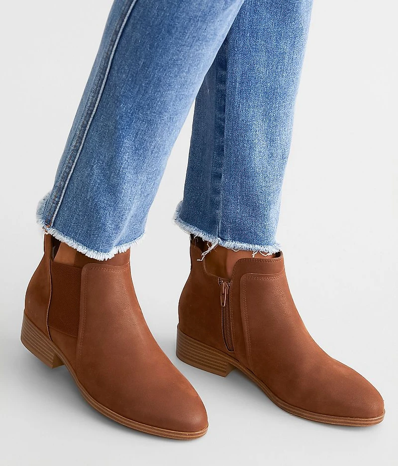 Ashwin Ankle Boot