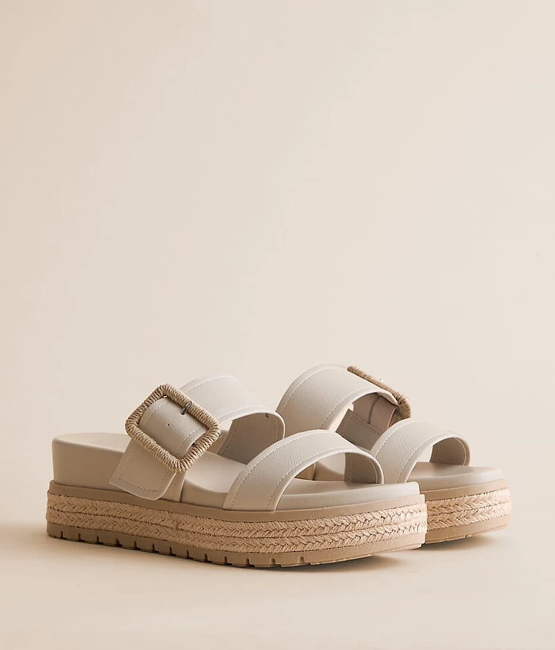 Mabele Rafia Sandal
