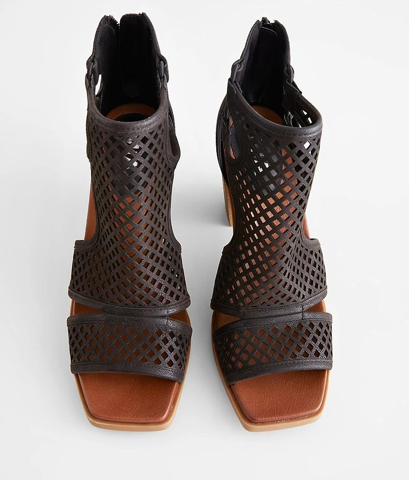 Sharla Heeled Sandal