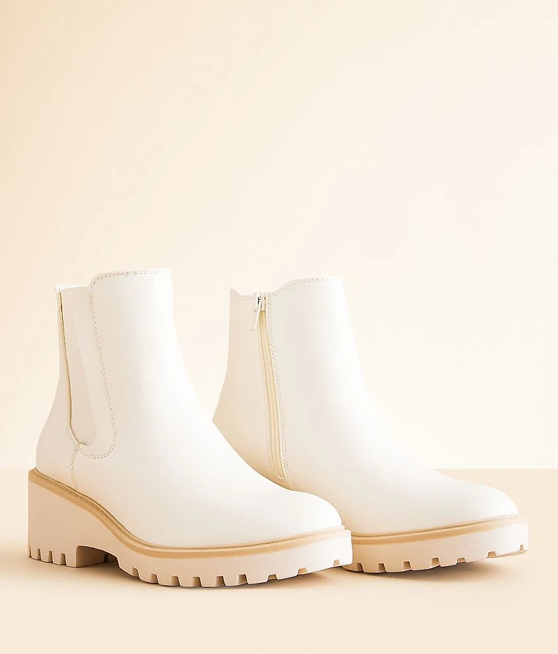 Leilana Chelsea Lug Ankle Boot
