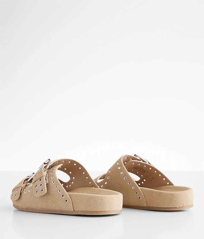 Bryelle Grommet Sandal