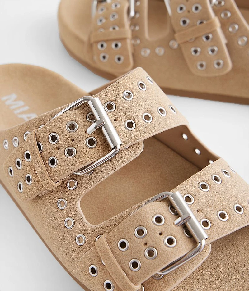 Bryelle Grommet Sandal