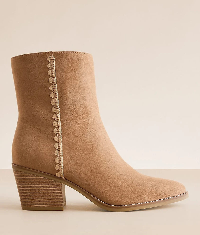 Sanddy Crochet Ankle Boot