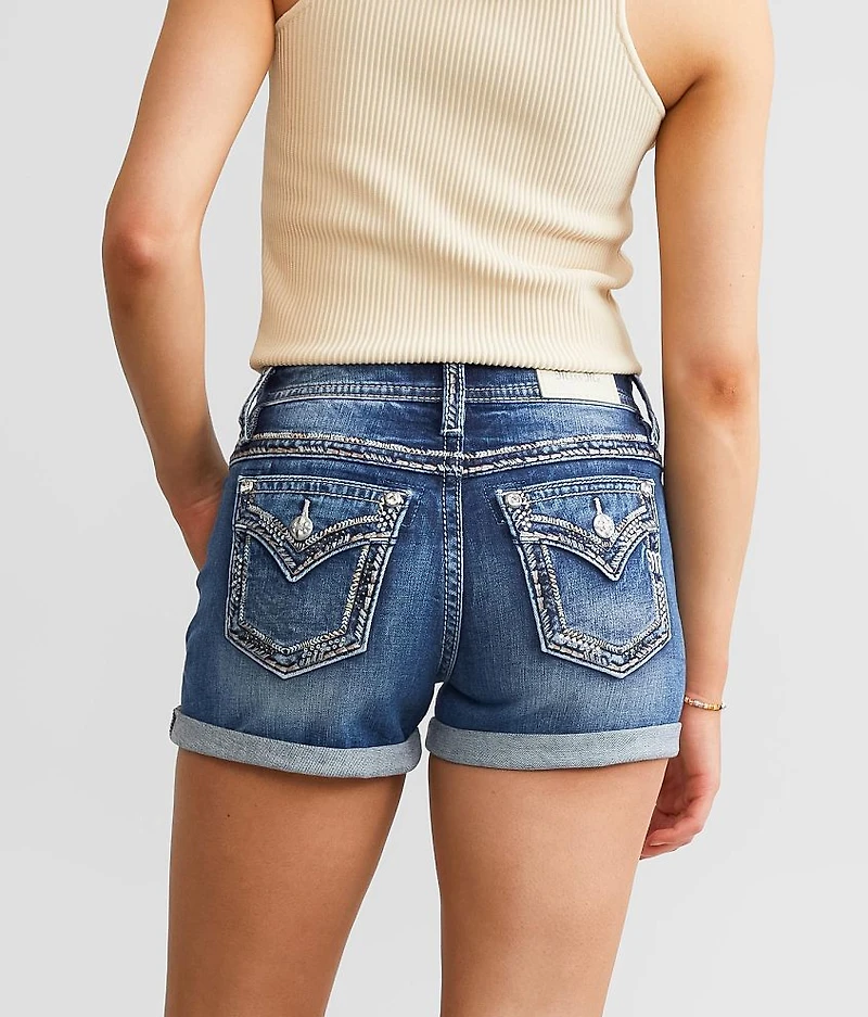 Curvy Stretch Short