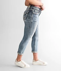 Curvy Mid-Rise Cuffed Stretch Capri Jean