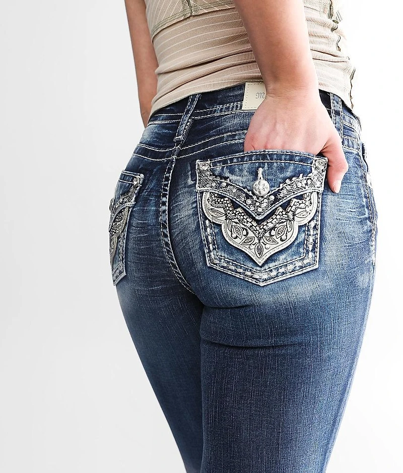 Curvy Mid-Rise Cuffed Stretch Capri Jean