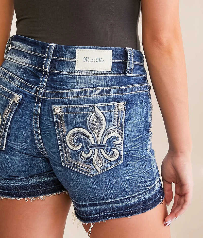 Curvy Stretch Short