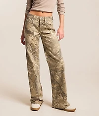Mid-Rise Wide Leg Camo Stretch Jean
