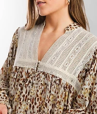 Pieced Lace Woven Blouse