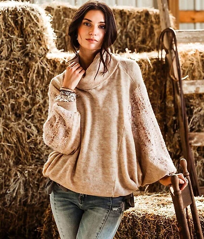 Turtleneck Pullover