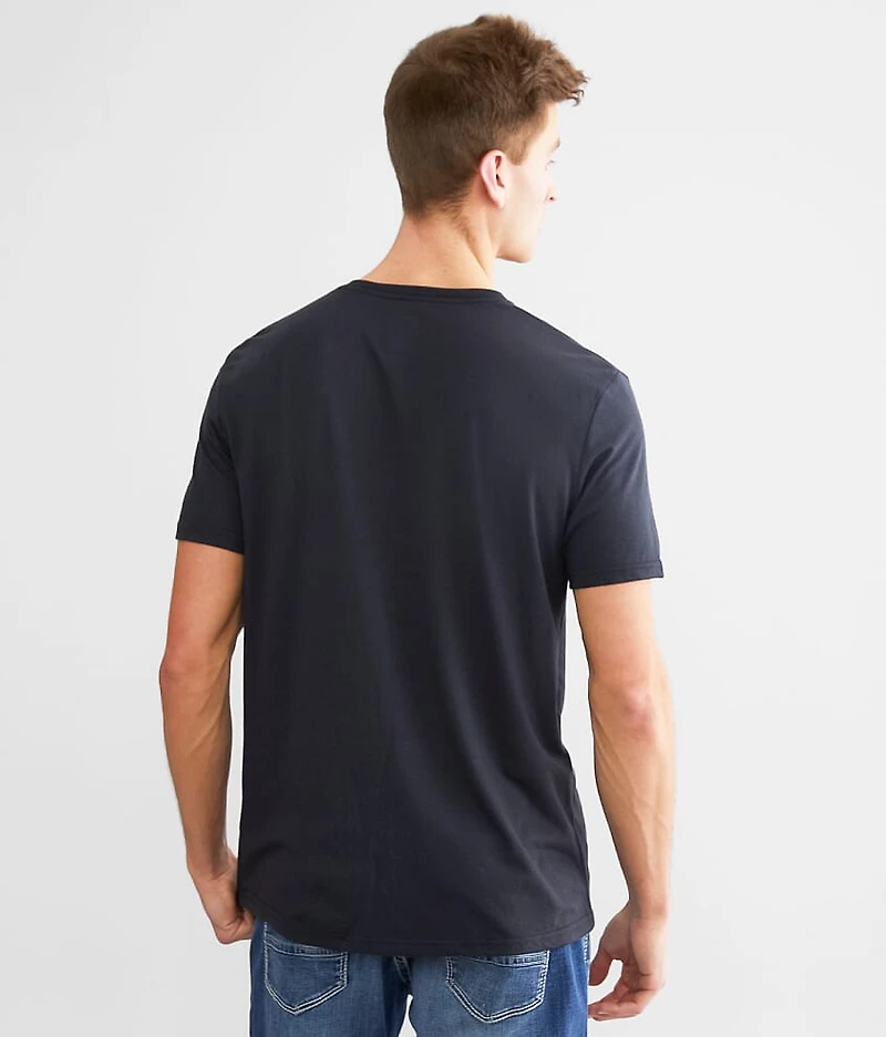 Bold Ellipse O Hydrolix™ T-Shirt