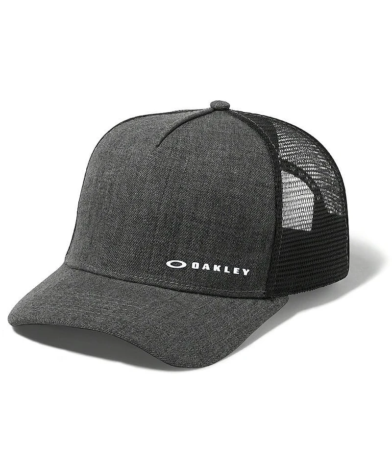 Chalten Trucker Hat