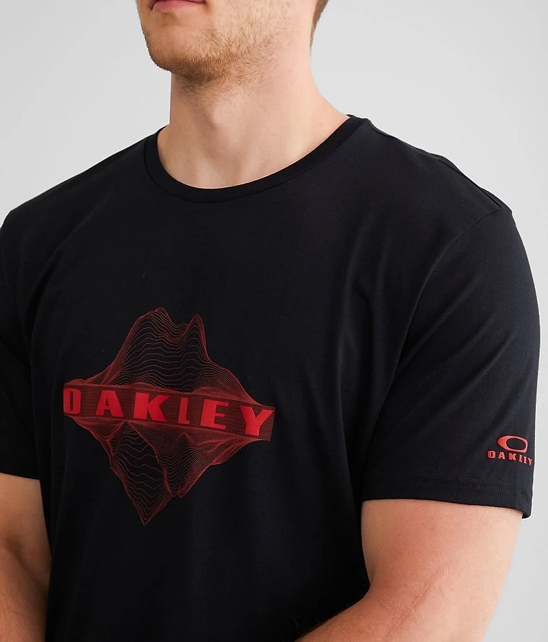 Above & Below O Hydrolix™ T-Shirt