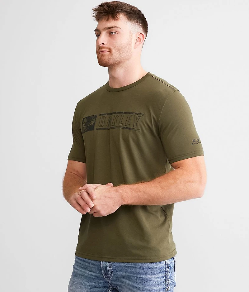 Bark Plate O Hydrolix™ T-Shirt