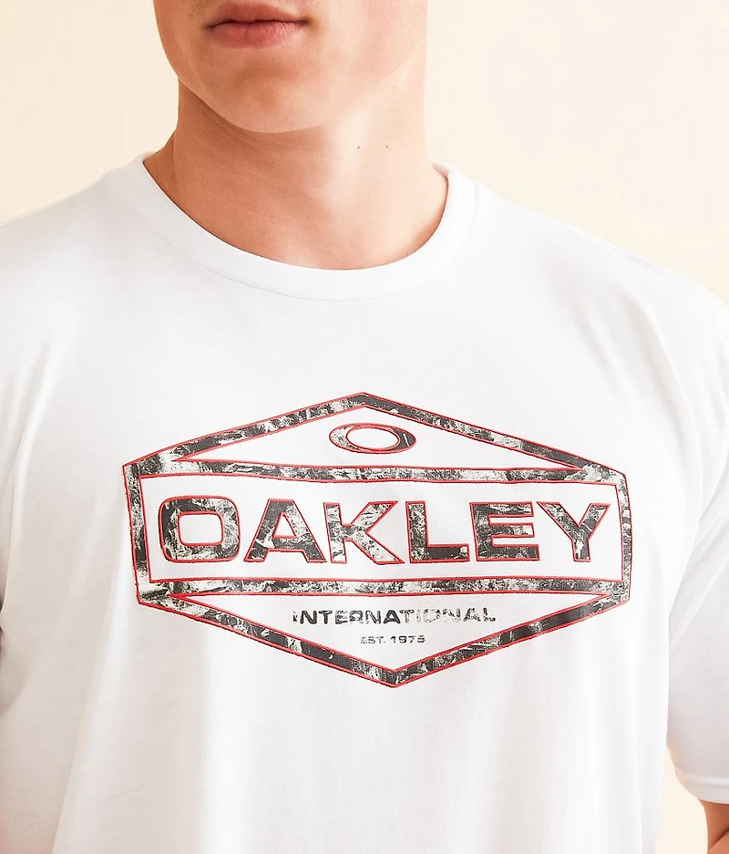 Washed O Stamp Hydrolix™ T-Shirt