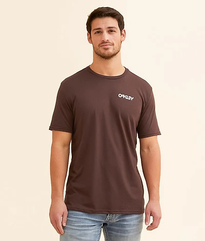 B1B Vertical O Hydrolix™ T-Shirt