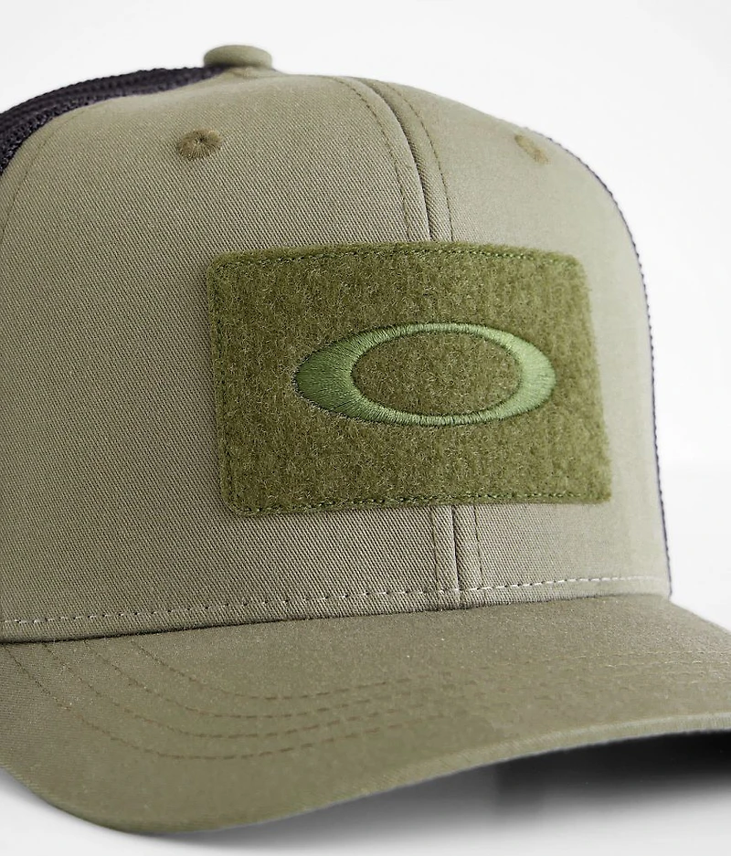 Si 110 Flexfit Trucker Hat