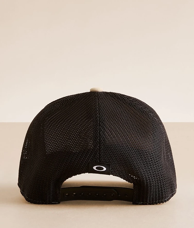 Si 110 Flexfit Trucker Hat