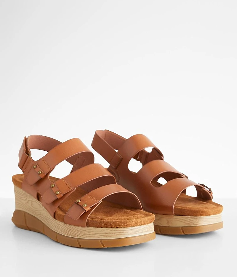 Essence Flatform Sandal