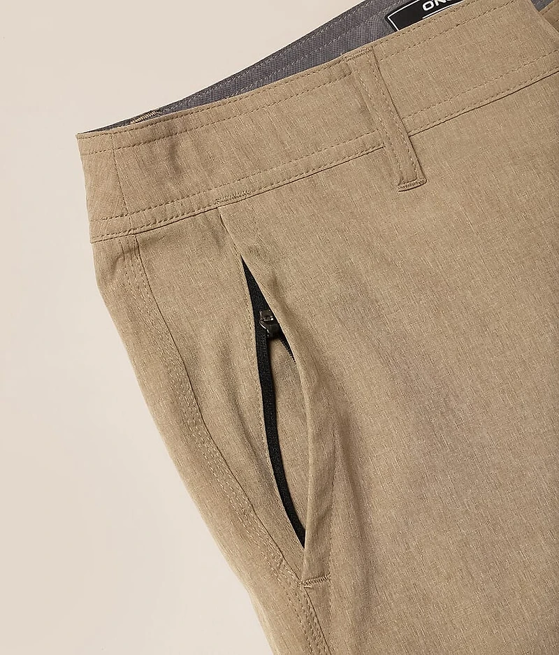 Reserve Hybrid Stretch Short