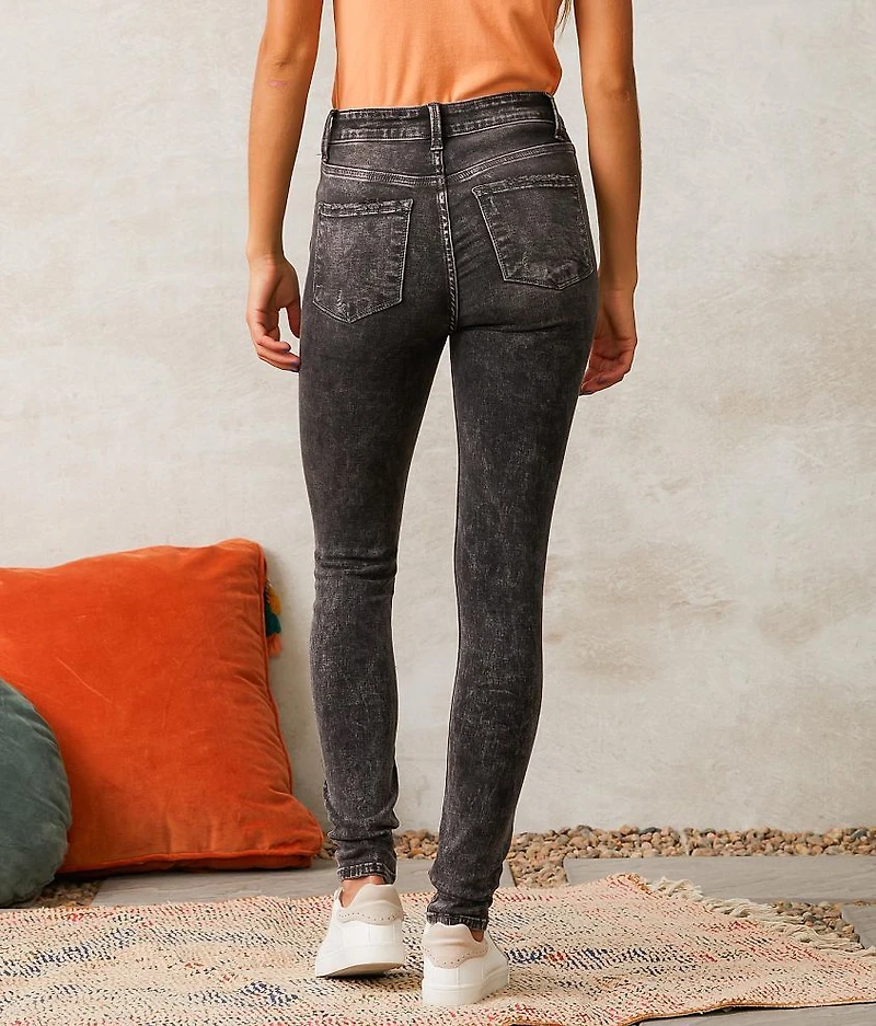 Elliott High Rise Skinny Jean
