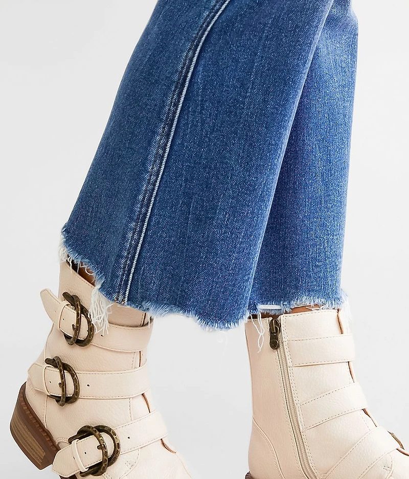 Mid-Rise Cropped Flare Stretch Jean