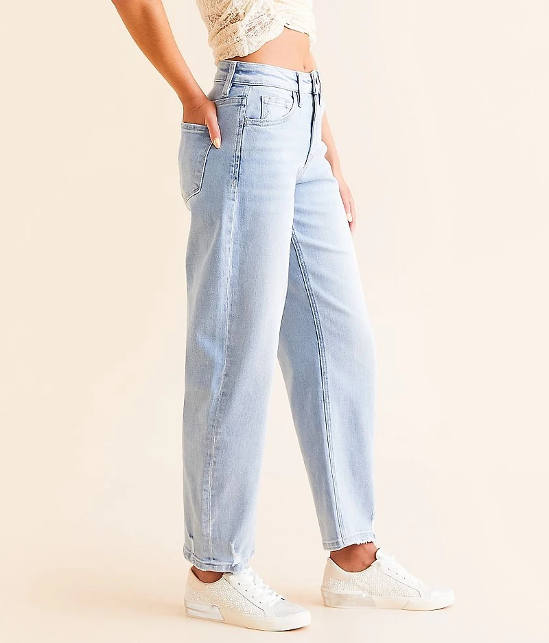Mid-Rise Barrel Stretch Jean
