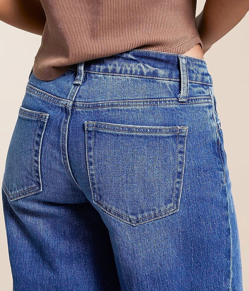 V-Front Wide Leg Stretch Jean